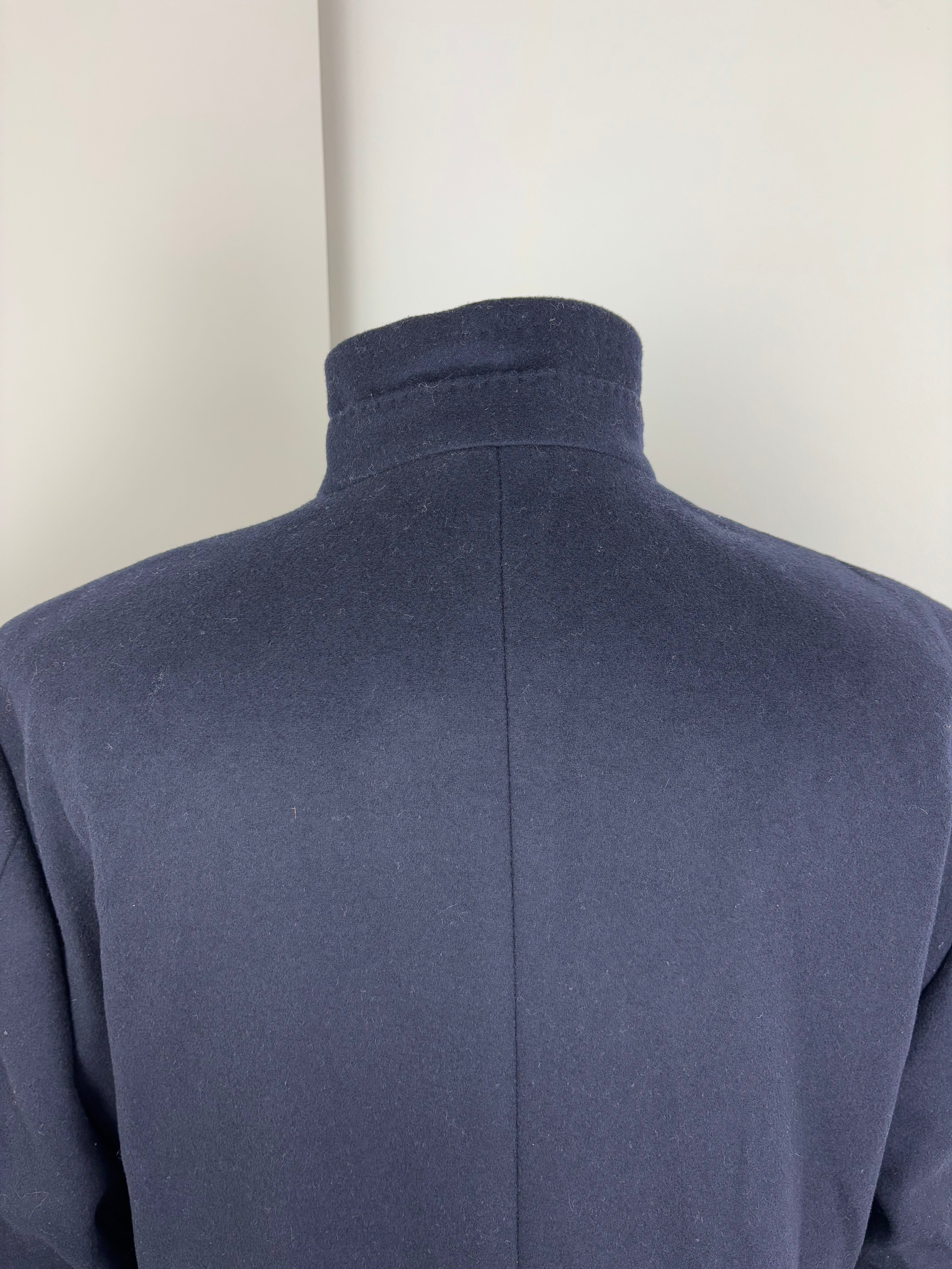 MENSWEAR - Hugo Boss cashmere and wool coat - 48 UK