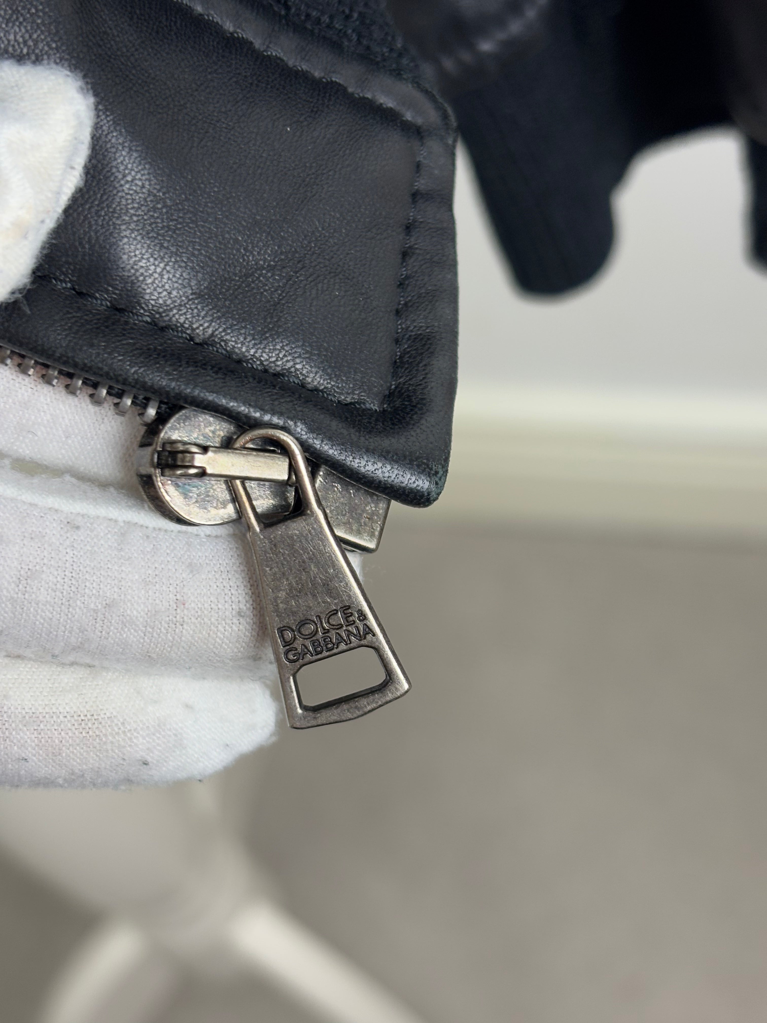 MENSWEAR - Dolce & Gabbana hoodie leather jacket - 48 UK