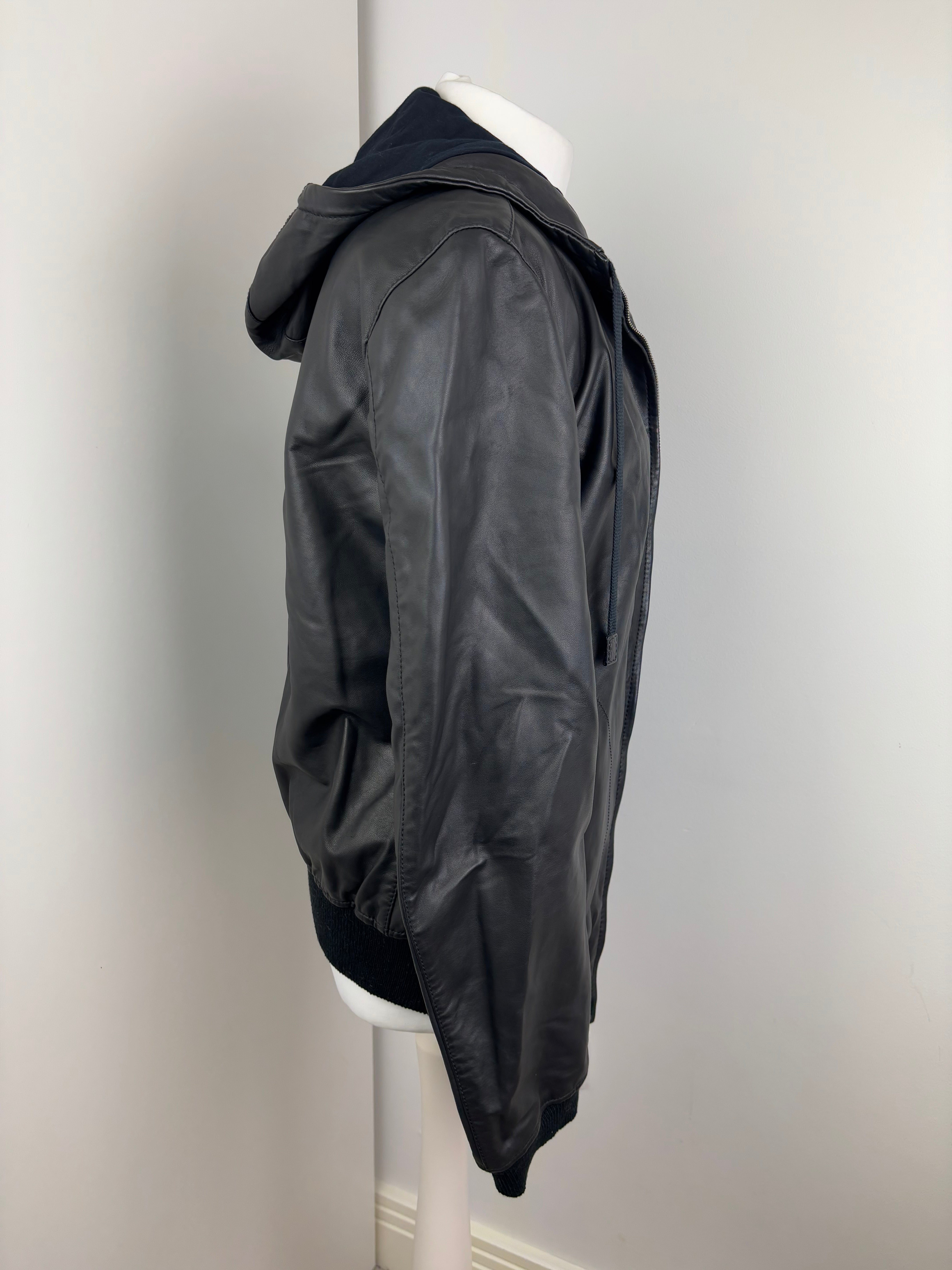 MENSWEAR - Dolce & Gabbana hoodie leather jacket - 48 UK