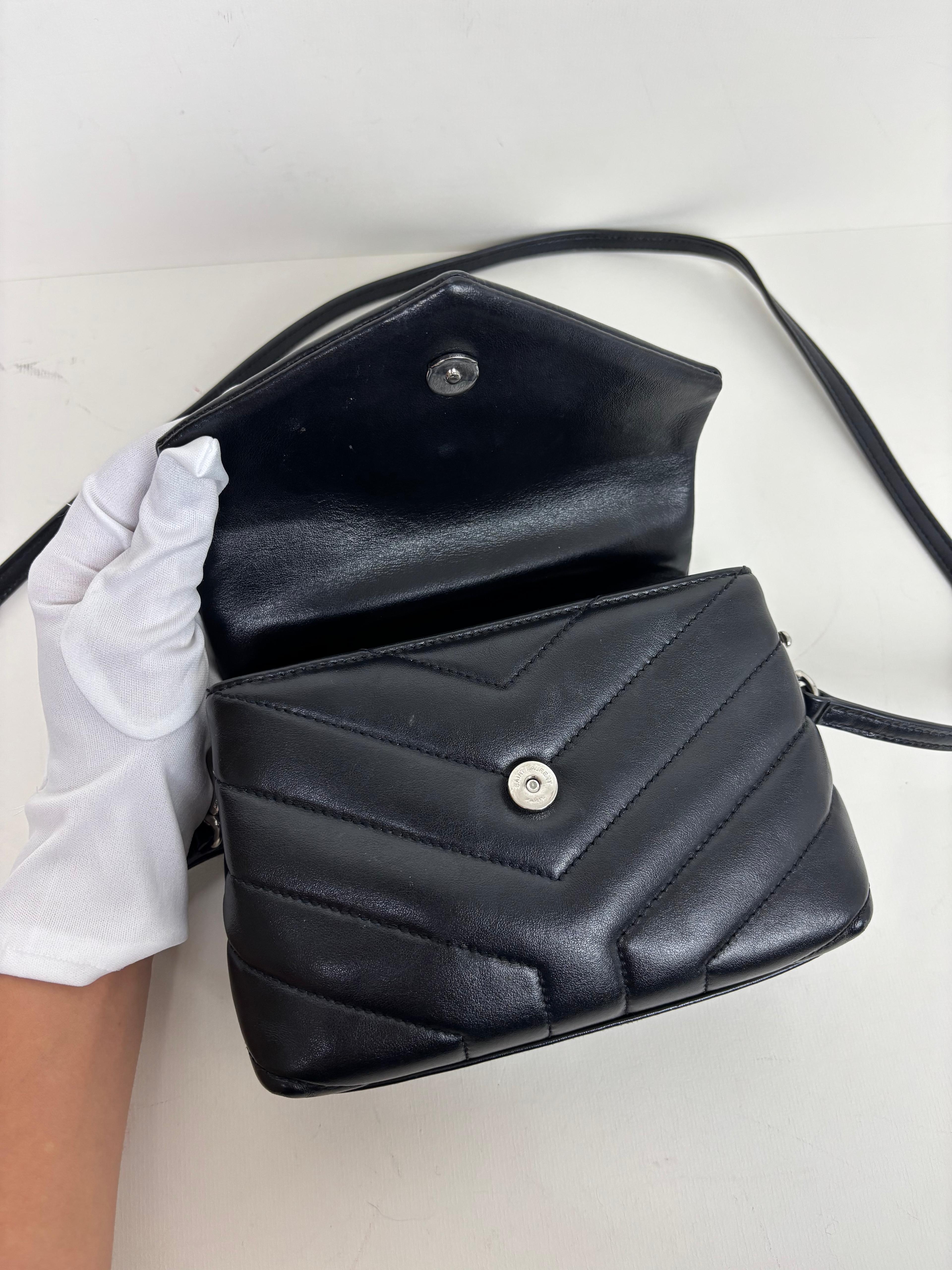 Saint Laurent Toy Loulou bag