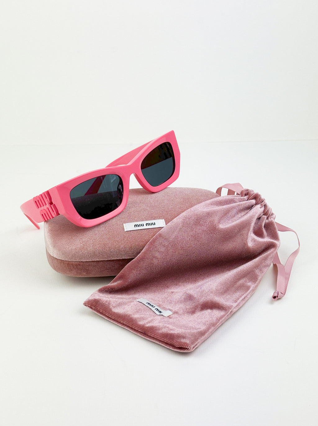 miu-miu-sunglasses
