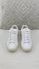 Load and play video in Gallery viewer, veja-white-trainers
