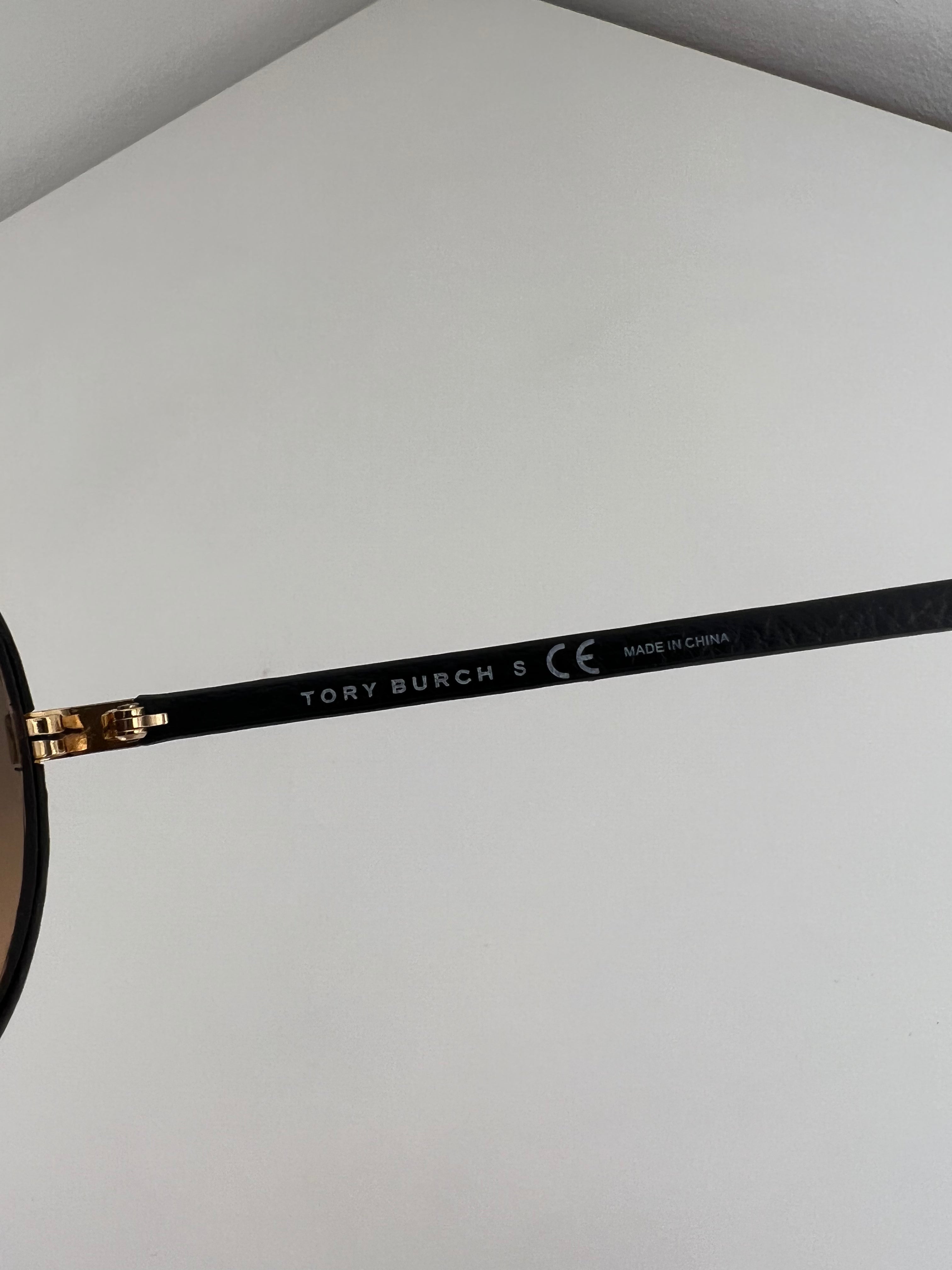 Are tory burch top sunglasses made in china