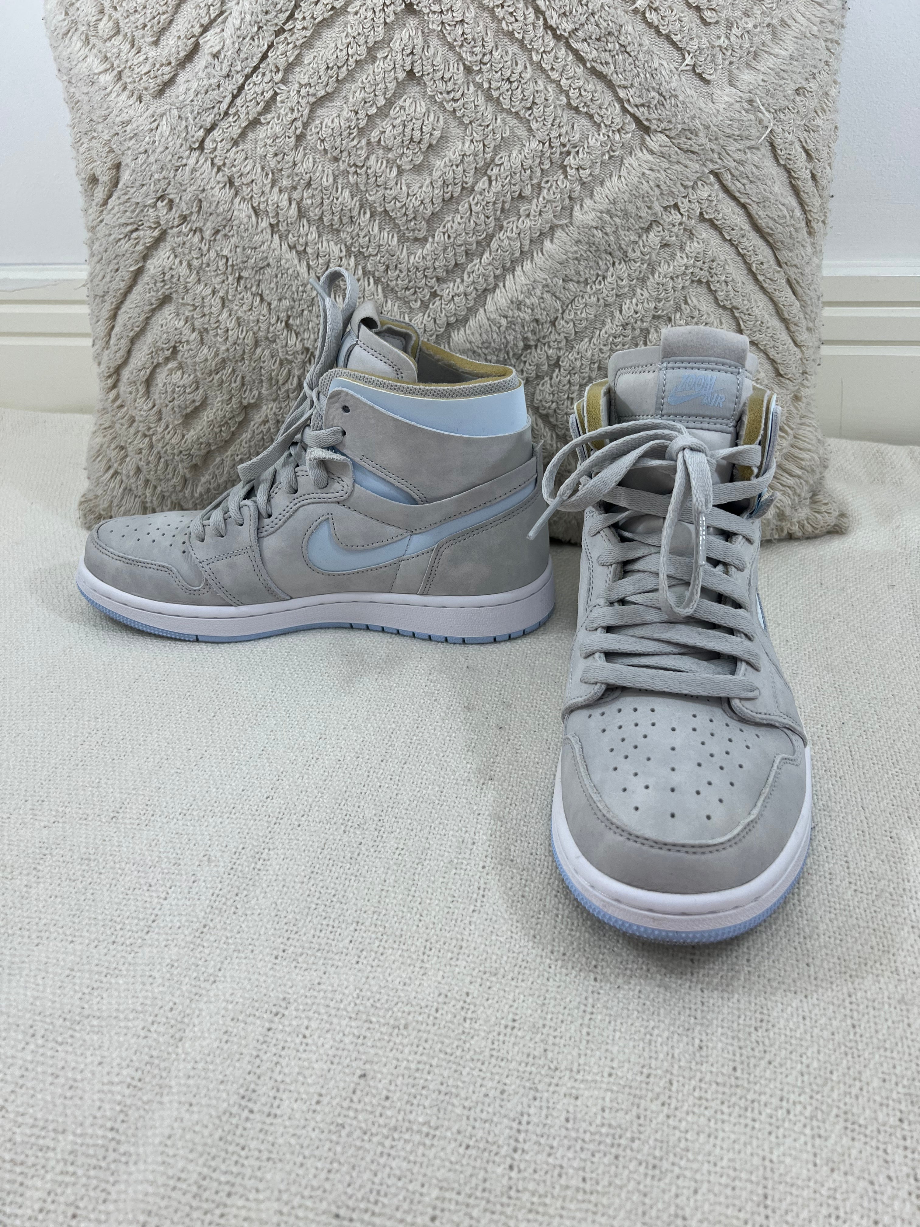 Nike Air Jordan trainers - 5 UK