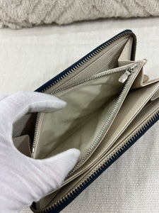 Louis Vuitton navy wallet – FriendshopLondon