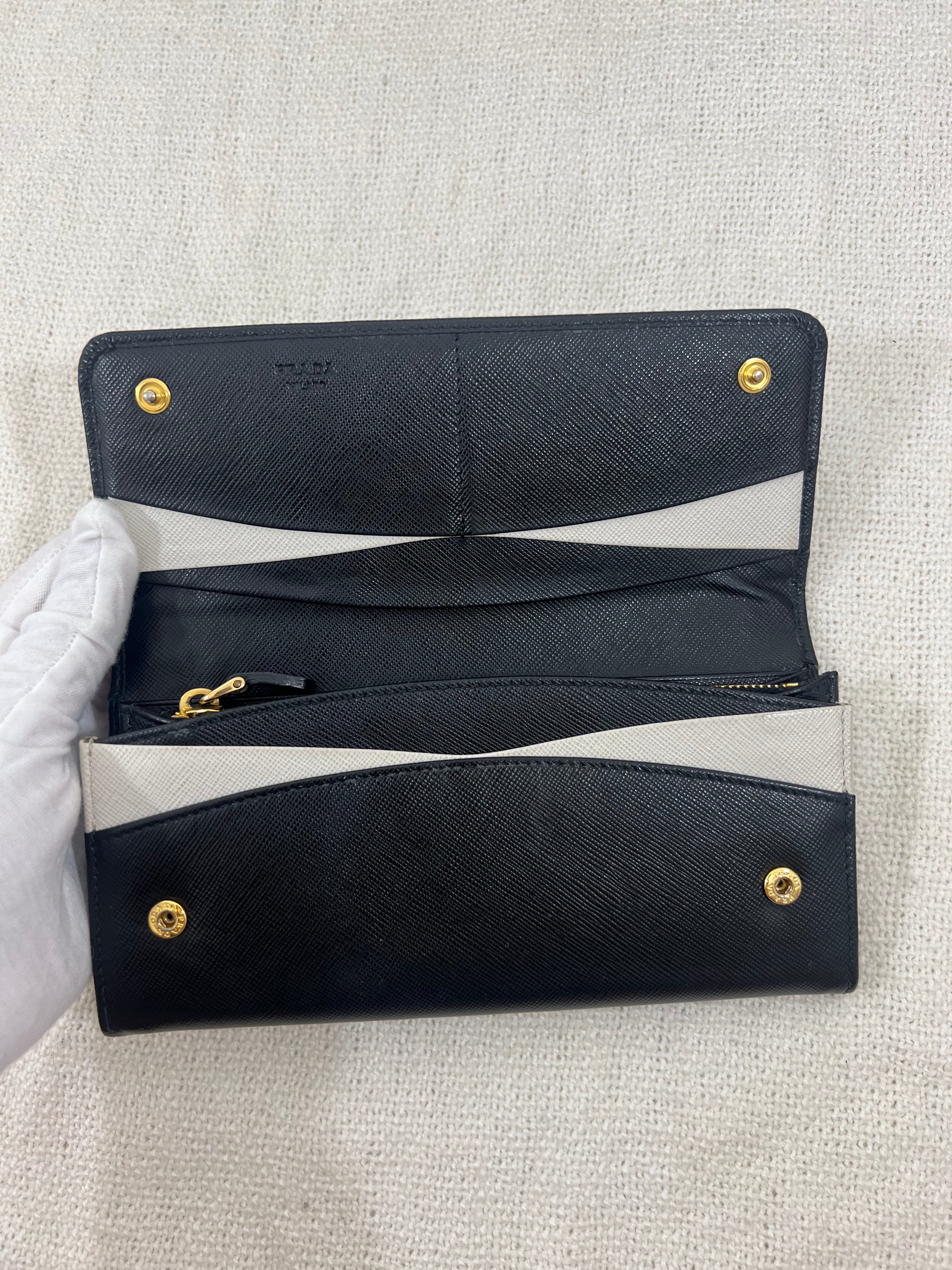 Prada Black Leather Wallet (Pre-Owned) - ShopStyle