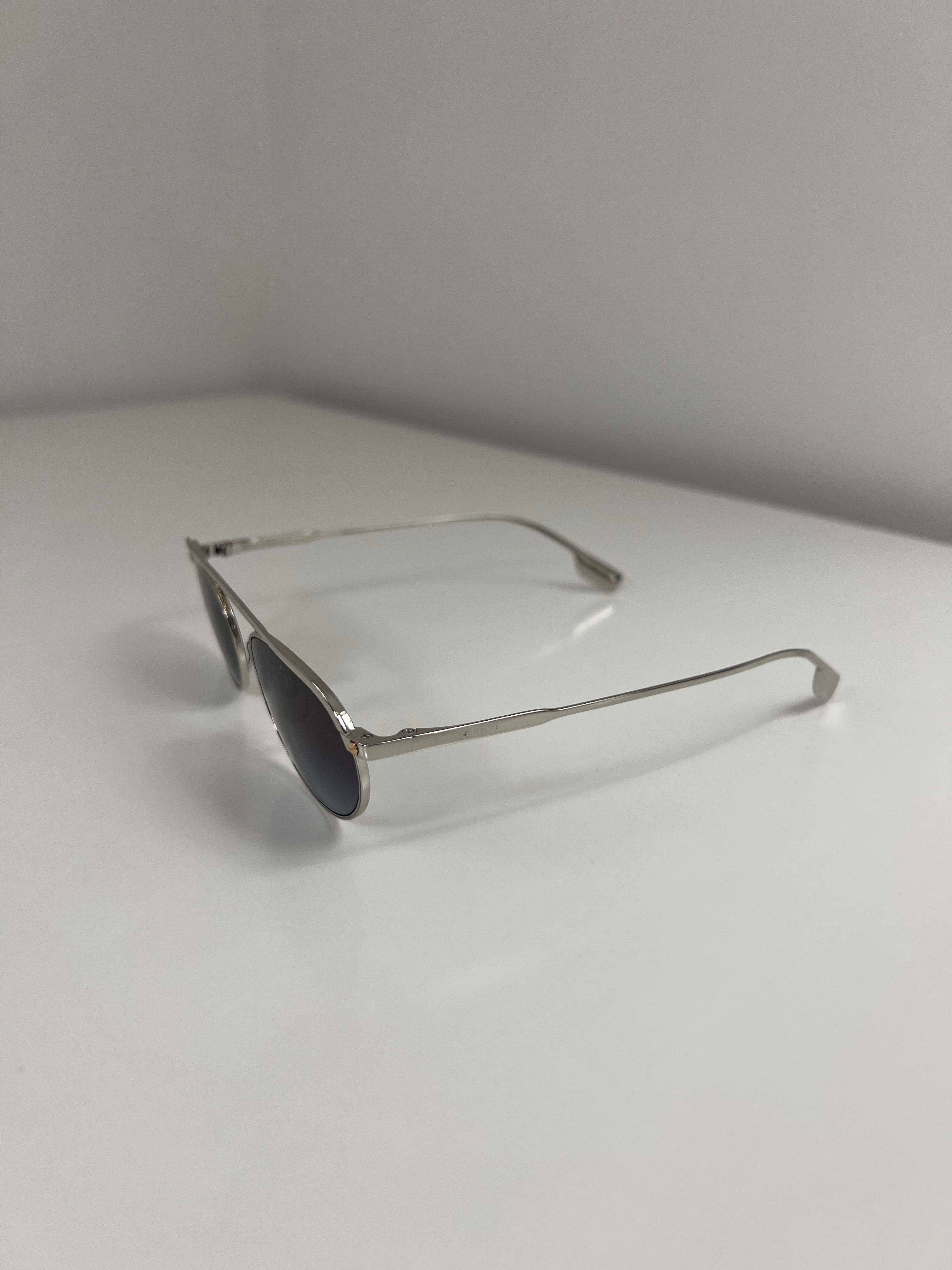 Burberry metal frame sunglasses