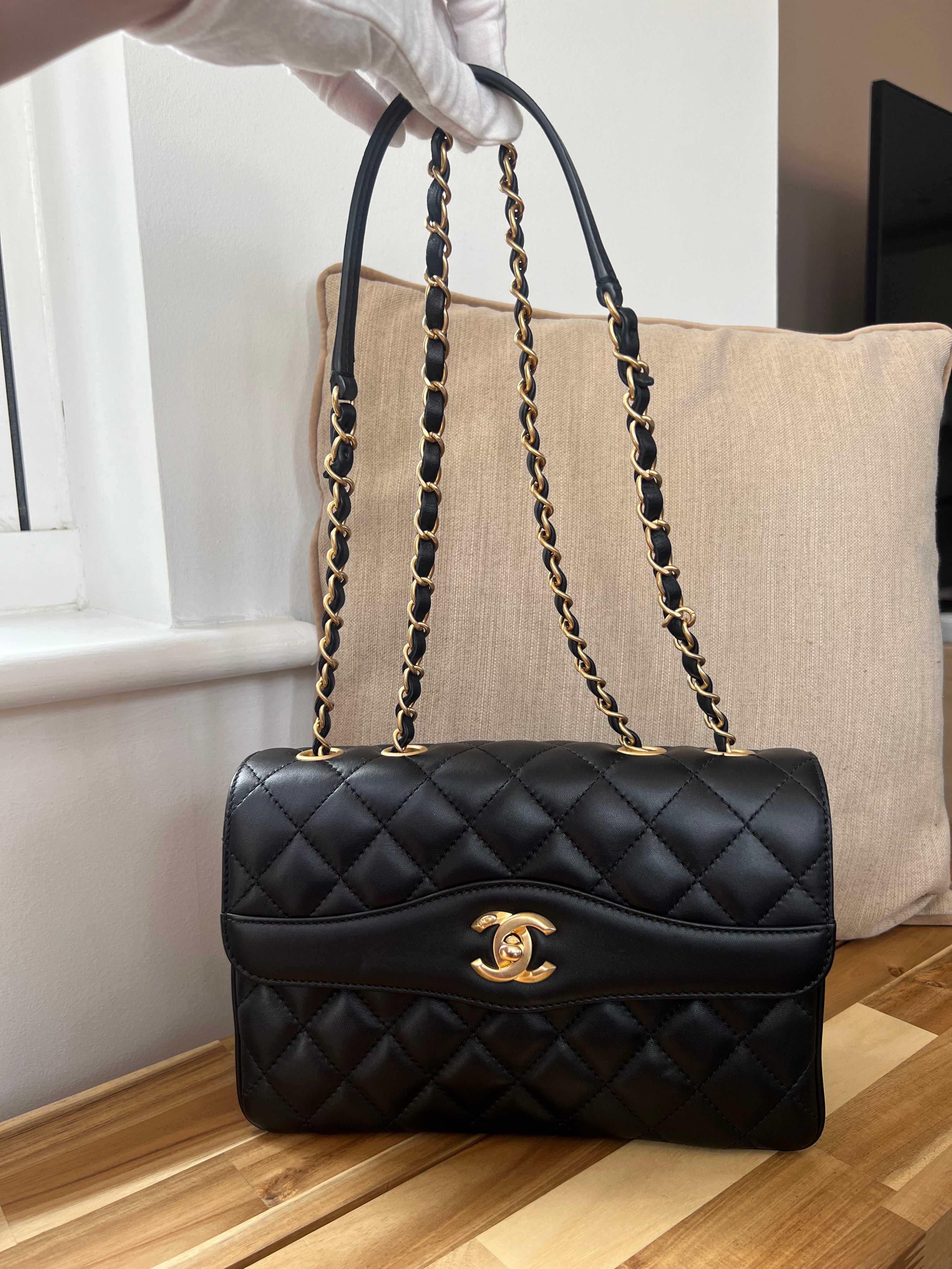 bøn presse dissipation Chanel Black Flap Bag – FriendshopLondon